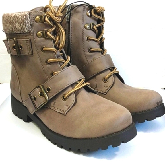 CLIFFS BY WHITE MOUNTAIN LACE UP COMBAT BOOTS CEMENT MOTO BOOTS SIZE 7.5 NWT - Picture 1 of 11